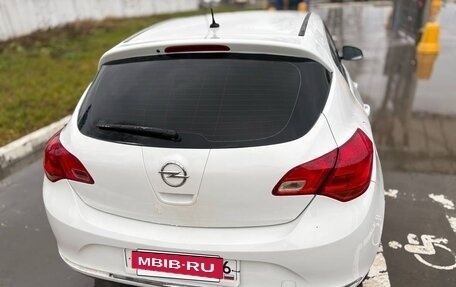 Opel Astra J, 2013 год, 555 000 рублей, 4 фотография