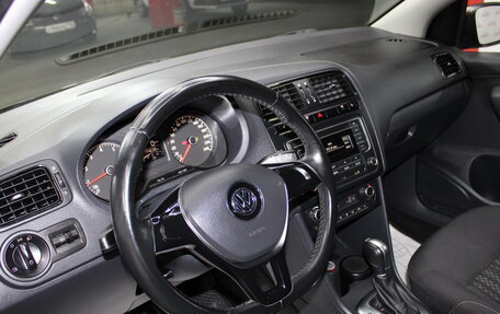 Volkswagen Polo VI (EU Market), 2017 год, 949 000 рублей, 9 фотография