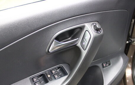 Volkswagen Polo VI (EU Market), 2017 год, 949 000 рублей, 21 фотография