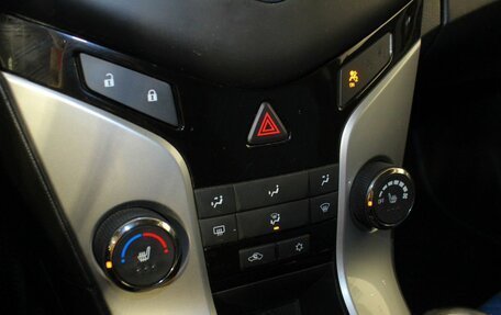 Chevrolet Cruze II, 2013 год, 750 000 рублей, 13 фотография