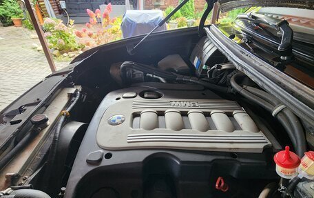 ЛуАЗ Patriot, 2016 год, 3 000 000 рублей, 15 фотография