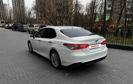 Toyota Camry, 2020 год, 3 080 000 рублей, 2 фотография