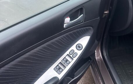 Hyundai Solaris II рестайлинг, 2016 год, 1 270 000 рублей, 14 фотография