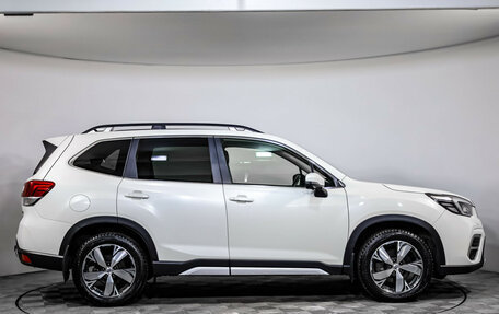 Subaru Forester, 2018 год, 2 999 000 рублей, 4 фотография