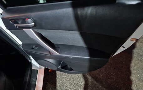 Mazda 3, 2013 год, 1 100 000 рублей, 22 фотография