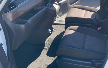 Honda Freed II, 2022 год, 1 356 750 рублей, 10 фотография