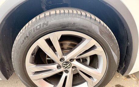 Volkswagen Tiguan II, 2020 год, 4 300 000 рублей, 26 фотография