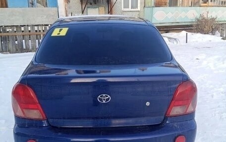 Toyota Platz, 1999 год, 280 000 рублей, 2 фотография