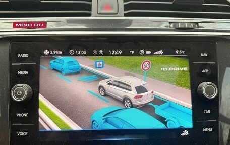 Volkswagen Tiguan II, 2020 год, 4 300 000 рублей, 29 фотография