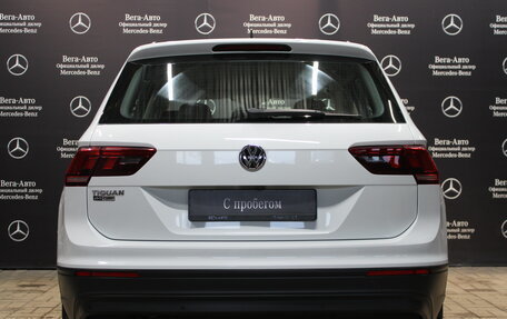 Volkswagen Tiguan II, 2019 год, 2 120 000 рублей, 6 фотография