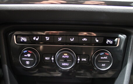 Volkswagen Tiguan II, 2019 год, 2 120 000 рублей, 25 фотография