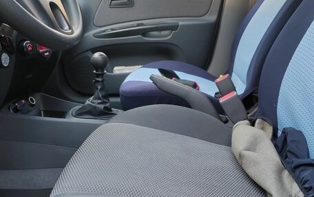 KIA Rio II, 2010 год, 850 000 рублей, 6 фотография