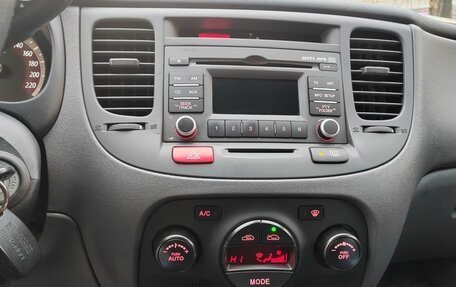 KIA Rio II, 2010 год, 850 000 рублей, 13 фотография