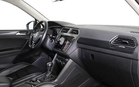 Volkswagen Tiguan II, 2020 год, 2 900 000 рублей, 9 фотография