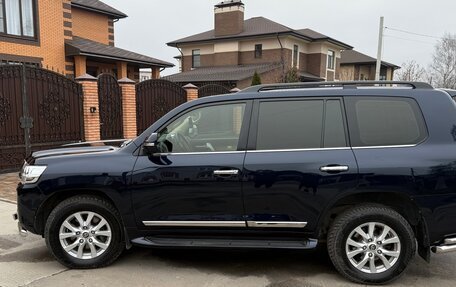 Toyota Land Cruiser 200, 2016 год, 6 480 000 рублей, 3 фотография