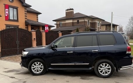 Toyota Land Cruiser 200, 2016 год, 6 480 000 рублей, 4 фотография
