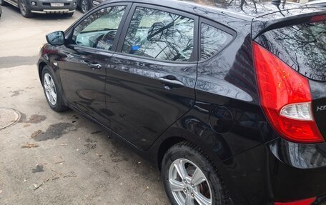 Hyundai Solaris II рестайлинг, 2013 год, 608 000 рублей, 4 фотография