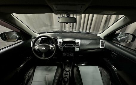 Mitsubishi Outlander III рестайлинг 3, 2011 год, 999 777 рублей, 13 фотография