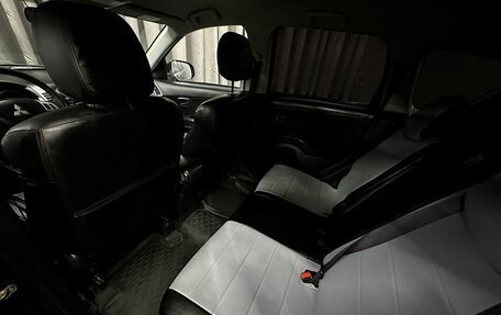 Mitsubishi Outlander III рестайлинг 3, 2011 год, 999 777 рублей, 15 фотография