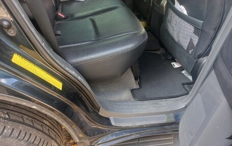 Toyota Land Cruiser Prado 150 рестайлинг 2, 2013 год, 2 650 000 рублей, 8 фотография