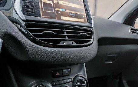 Peugeot 208 II, 2013 год, 559 000 рублей, 9 фотография