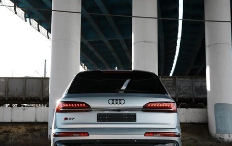 Audi SQ7, 2021 год, 10 000 000 рублей, 22 фотография