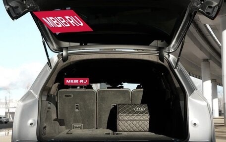 Audi SQ7, 2021 год, 10 000 000 рублей, 24 фотография