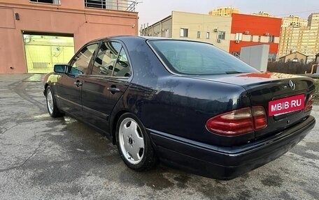 Mercedes-Benz E-Класс, 1996 год, 445 000 рублей, 6 фотография