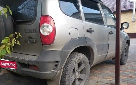 Chevrolet Niva I рестайлинг, 2015 год, 670 000 рублей, 2 фотография