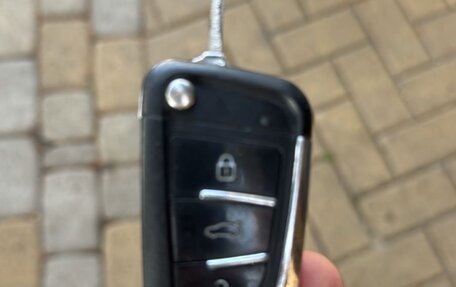 Toyota Yaris III рестайлинг, 2015 год, 1 500 000 рублей, 5 фотография