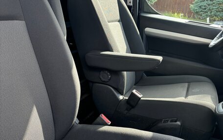 Opel Vivaro, 2023 год, 4 400 000 рублей, 14 фотография