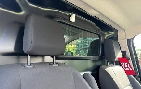 Opel Vivaro, 2023 год, 4 400 000 рублей, 13 фотография
