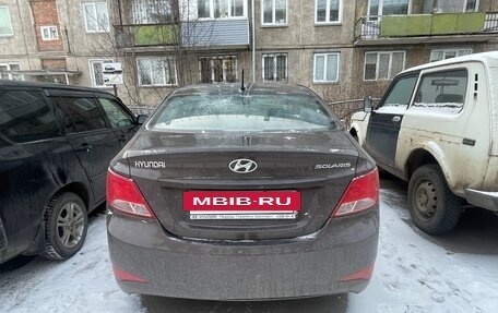 Hyundai Solaris II рестайлинг, 2014 год, 900 000 рублей, 2 фотография