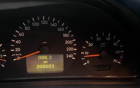 Mercedes-Benz CLK-Класс, 2000 год, 700 000 рублей, 7 фотография