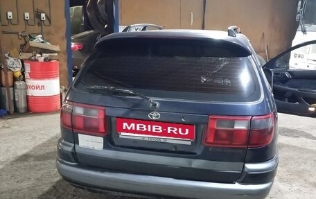 Toyota Caldina, 1995 год, 300 000 рублей, 5 фотография