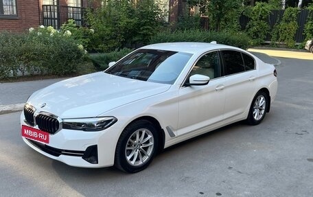 BMW 5 серия, 2022 год, 4 800 000 рублей, 2 фотография