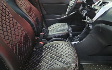 Hyundai Solaris II рестайлинг, 2016 год, 1 045 000 рублей, 12 фотография