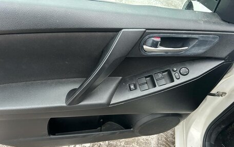 Mazda 3, 2011 год, 600 000 рублей, 15 фотография