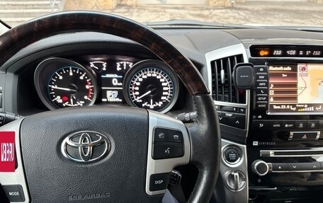 Toyota Land Cruiser 200, 2012 год, 3 400 000 рублей, 8 фотография