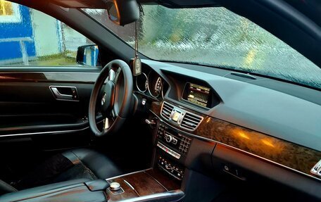 Mercedes-Benz E-Класс, 2013 год, 1 700 000 рублей, 6 фотография