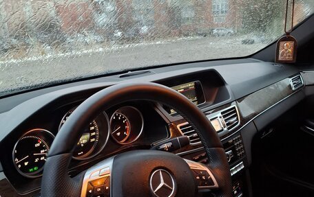 Mercedes-Benz E-Класс, 2013 год, 1 700 000 рублей, 10 фотография