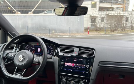 Volkswagen Golf R VII, 2019 год, 3 990 000 рублей, 10 фотография