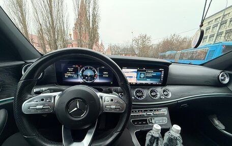 Mercedes-Benz E-Класс, 2018 год, 3 450 000 рублей, 6 фотография