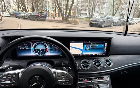 Mercedes-Benz E-Класс, 2018 год, 3 450 000 рублей, 13 фотография