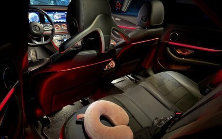 Mercedes-Benz E-Класс, 2018 год, 3 450 000 рублей, 17 фотография