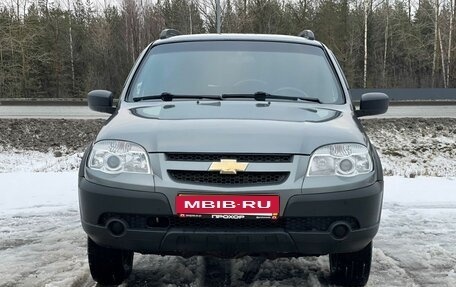 Chevrolet Niva I рестайлинг, 2016 год, 617 000 рублей, 2 фотография