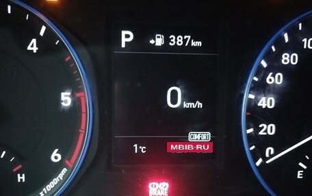 Hyundai Kona I, 2018 год, 1 900 000 рублей, 6 фотография