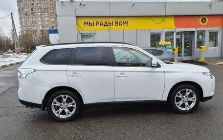 Mitsubishi Outlander III рестайлинг 3, 2012 год, 1 500 000 рублей, 3 фотография