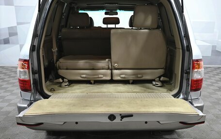 Toyota Land Cruiser 100 рестайлинг 2, 2006 год, 2 400 000 рублей, 7 фотография