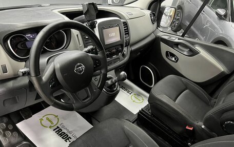 Nissan NV300, 2018 год, 2 995 000 рублей, 9 фотография